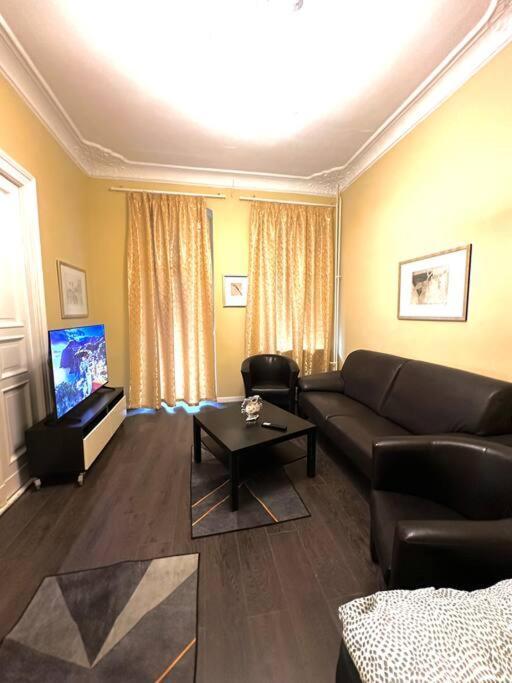Schoenes Grosses Apartment Im Zentrum Berlins 外观 照片