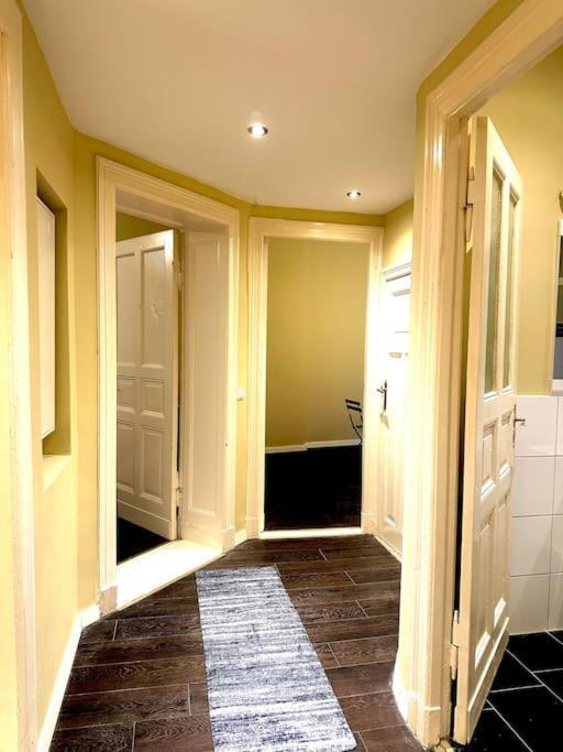 Schoenes Grosses Apartment Im Zentrum Berlins 外观 照片